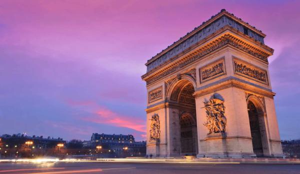 Transport vers Arc de Triomphe